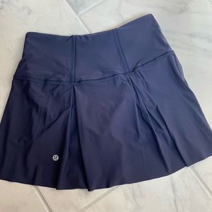 Lululemon skort size 4